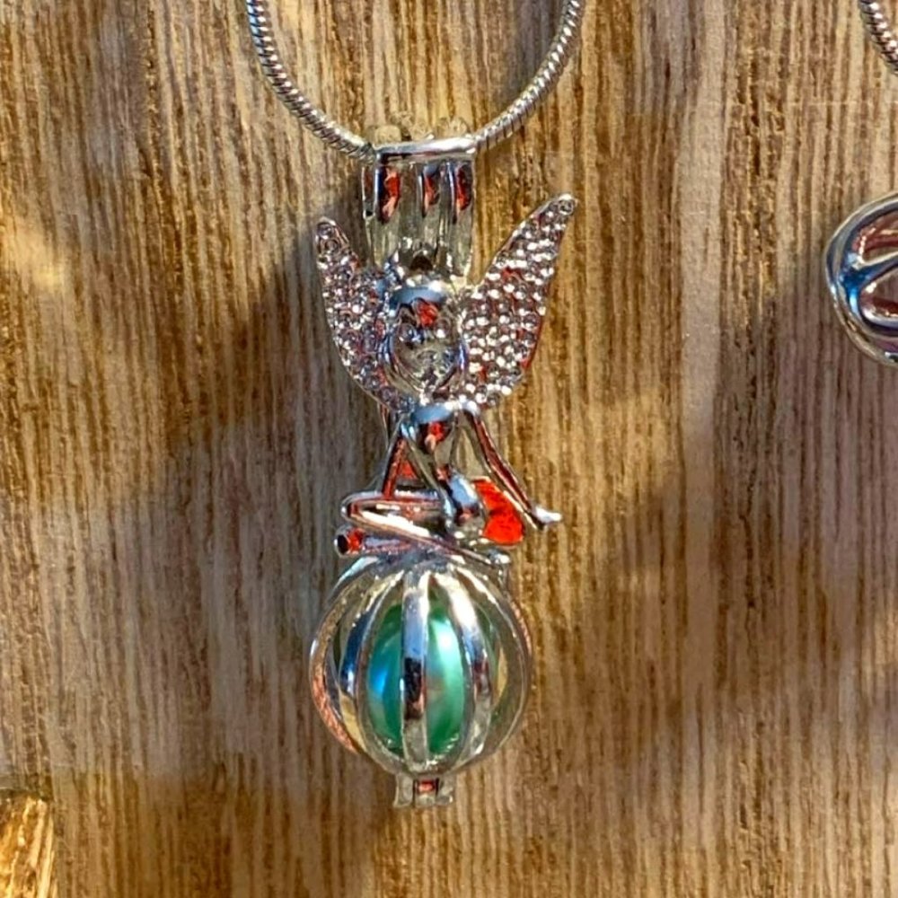 3. Fairy Pearl Cage with 24 inch 925 Sterling Silver Plated Chain & Pearl